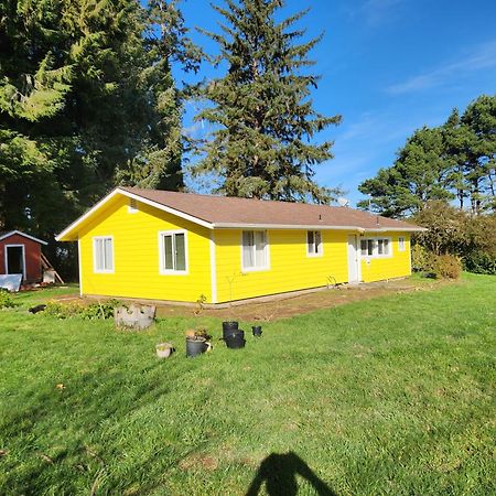 Lakeside Hostel & Guest House Crescent City Exteriör bild